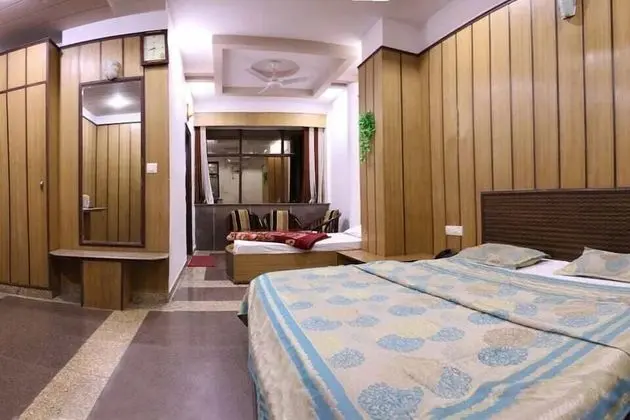 Deluxe Üç Kişilik Oda, Birden Çok Yatak, Tepe Manzaralı