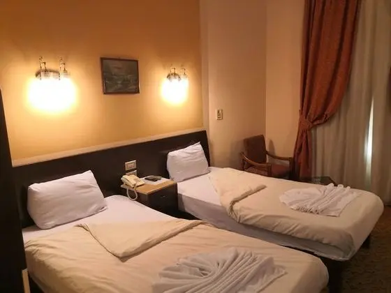 Tek Kişilik Oda, Nehir Manzaralı