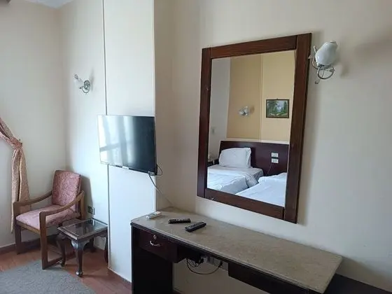 Tek Kişilik Oda, Nehir Manzaralı