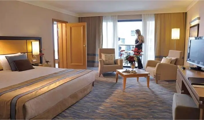 Deniz Manzaralı Senior Suite