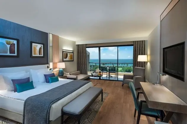Deluxe Room, Sea Side
