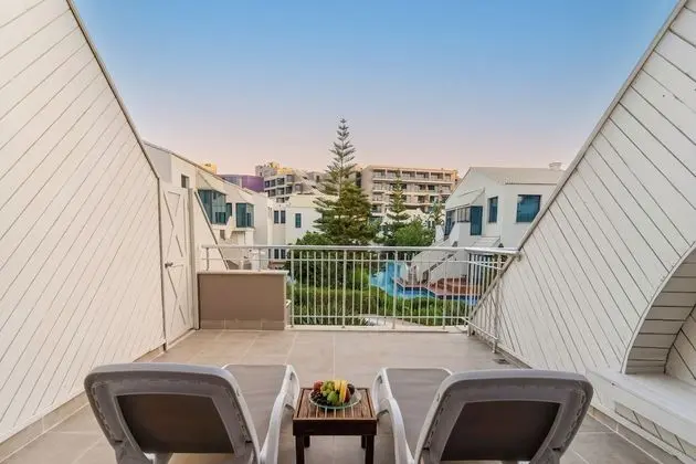 Deluxe Superior Room Pool View