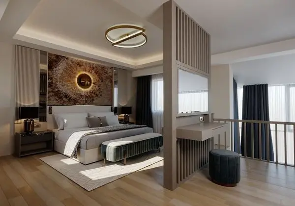 Love Lake Suite