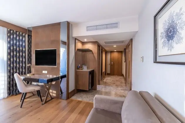 Royal Suite