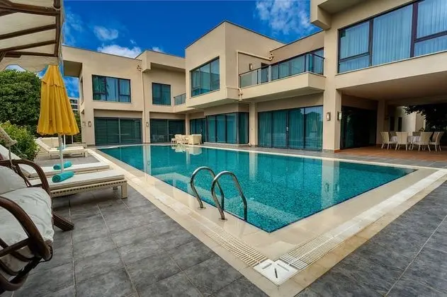 VIP Villa