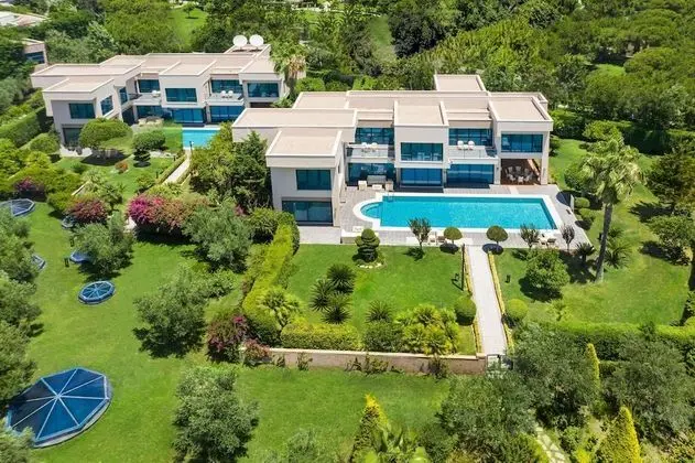 VIP Villa
