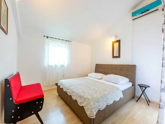 Villa (Six Bedroom Villa with private pool)