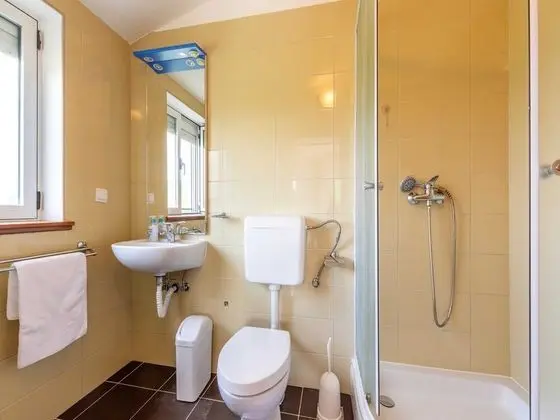 Villa (Six Bedroom Villa with private pool)