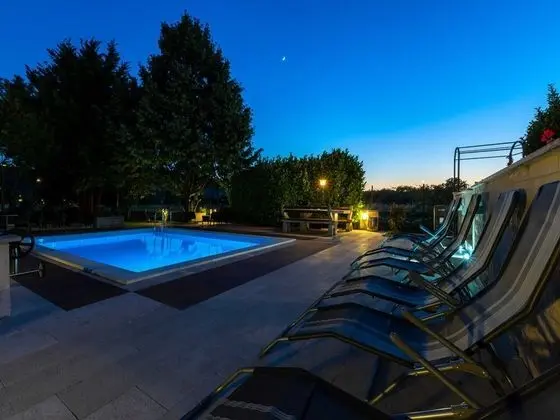 Villa (Six Bedroom Villa with private pool)