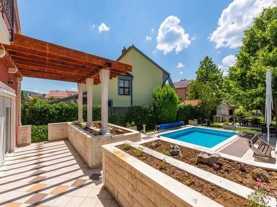Villa (Six Bedroom Villa with private pool)