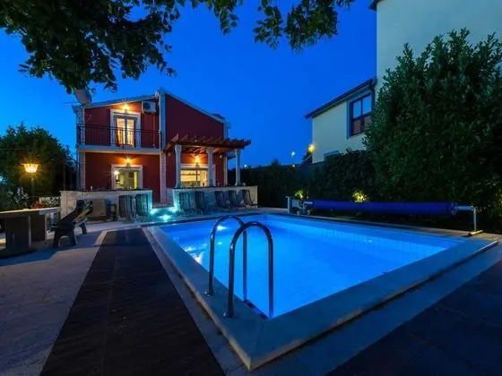 Villa (Six Bedroom Villa with private pool)