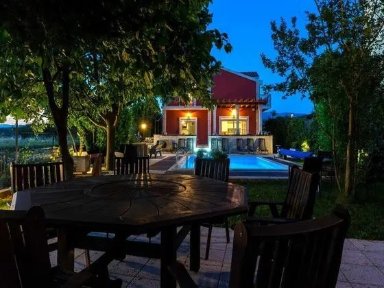 Villa (Six Bedroom Villa with private pool)
