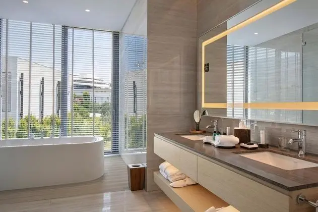 Deluxe Oda, Deniz ve Bahçe Manzaralı
