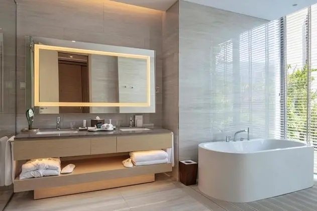 Deluxe Oda, Deniz ve Bahçe Manzaralı