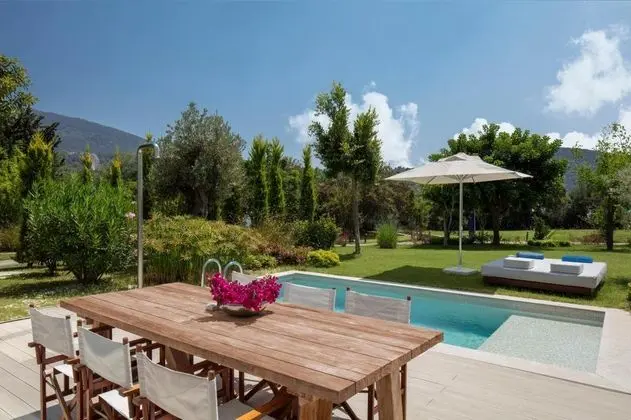 Suite, Bahçe Manzaralı, Havuzlu