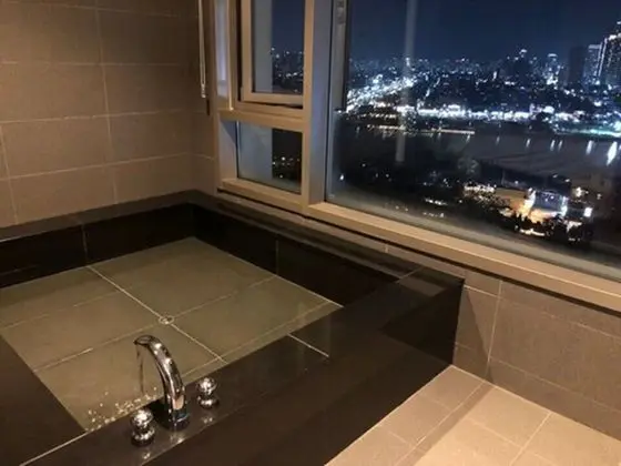 Lake view Junior Suite Twin(assigned in order of booking)