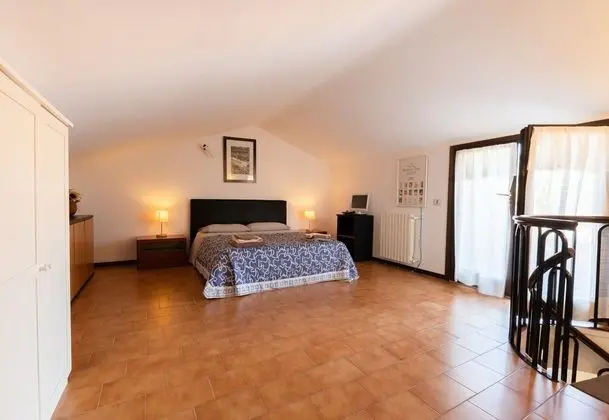 Standard Apart Daire, Birden Çok Yatak, 2 Banyolu, Bahçeli (Susy with lake view and pool)