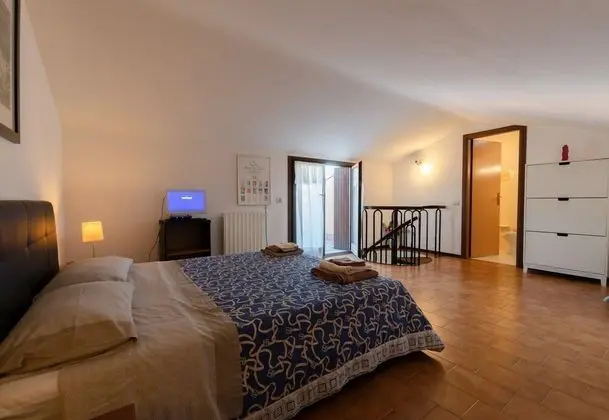 Standard Apart Daire, Birden Çok Yatak, 2 Banyolu, Bahçeli (Susy with lake view and pool)