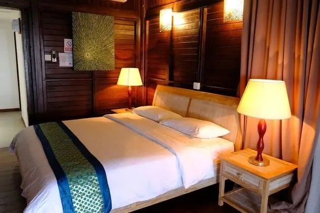 Tek Büyük veya İki Ayrı Yataklı Oda, Deniz Manzaralı