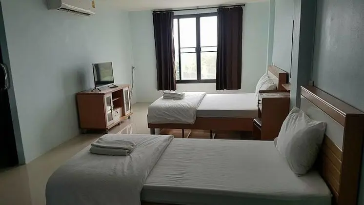 Üç Kişilik Oda