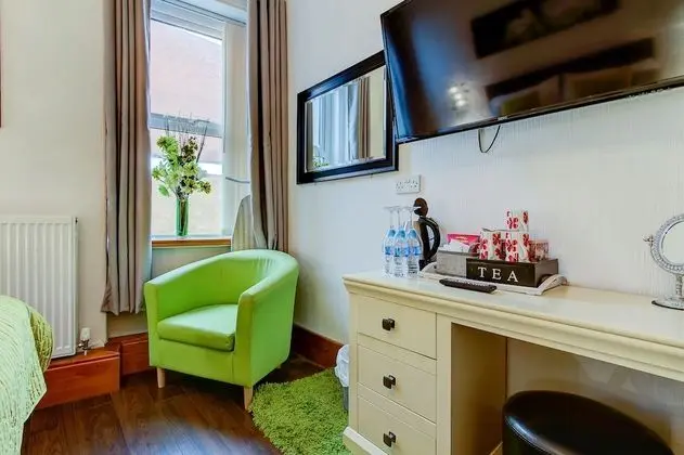 Üç Kişilik Oda (Room 3)