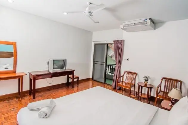 Tek Büyük Yataklı Oda, Balkon