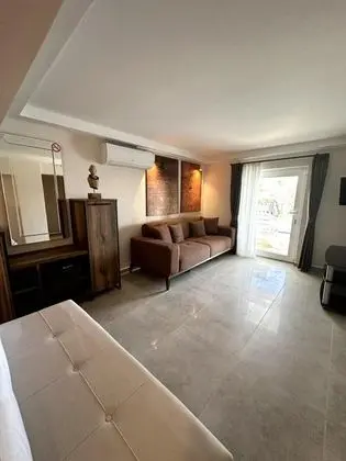 Suite, Deniz ve Havuz Manzaralı, Havuz Bağlantılı