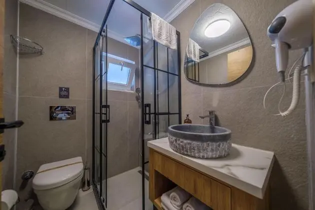 Suite, Deniz ve Havuz Manzaralı, Havuz Bağlantılı