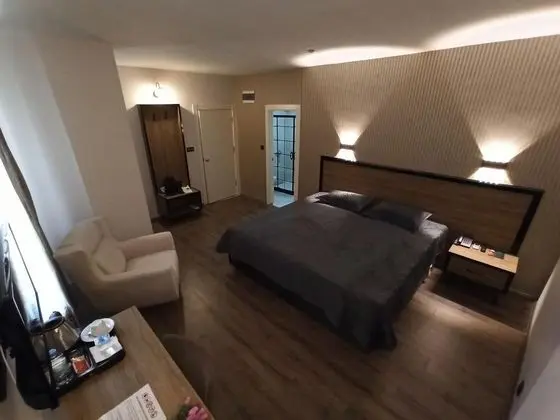 Suite, Şehir Manzaralı