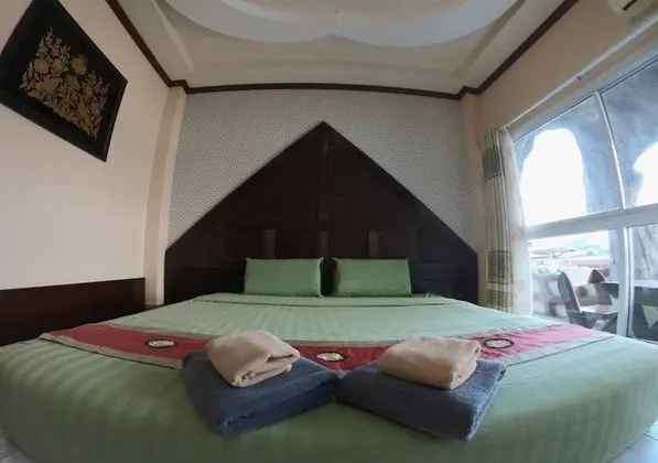 Deluxe Room with Pool Access