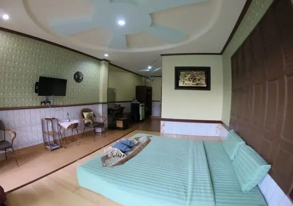 Deluxe Room with River view