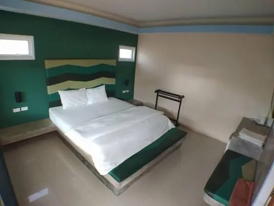 Standard Double Room (Queen Size Bed)