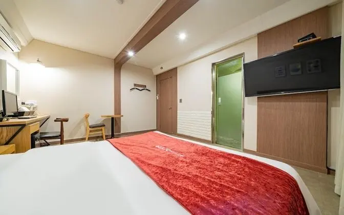 Oda (Standard-OTT (Apple TV in all rooms N)