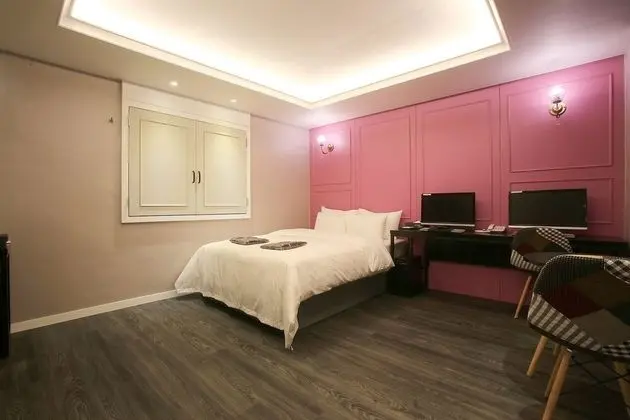 Oda (Couple PC Room)
