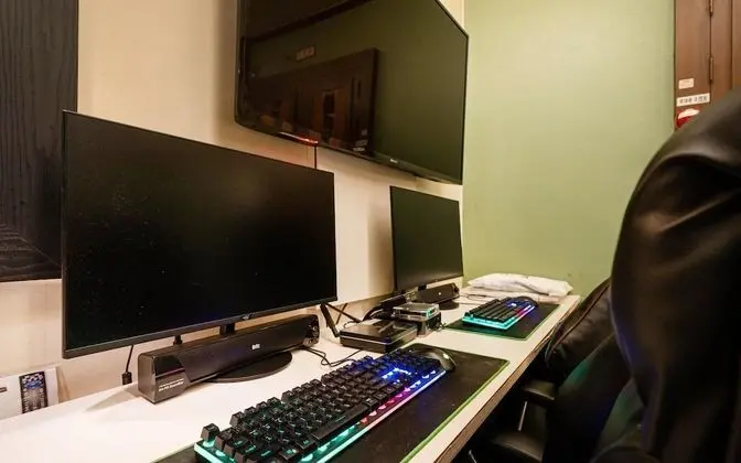 Oda (Deluxe (High-end couple PC air purifi)
