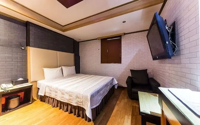 Oda (Semi-Special Room)