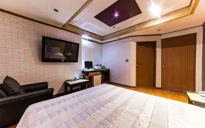 Oda (Semi-Special Room)