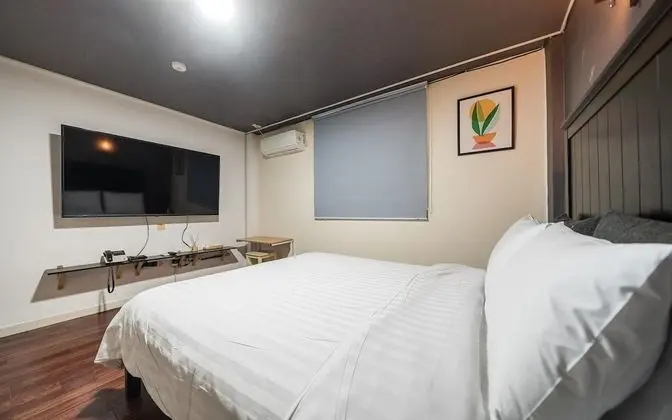 Oda (Standard Room (Free Netflix available)
