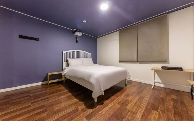 Oda (Standard Room (Free Netflix available)
