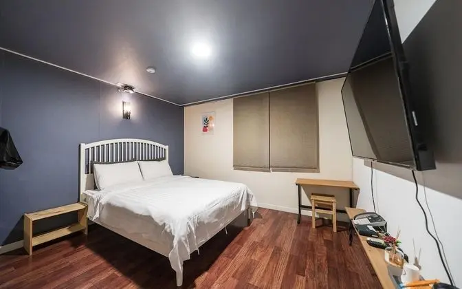 Oda (Standard Room (Free Netflix available)
