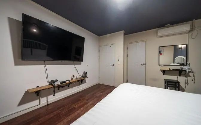Oda (Standard Room (Free Netflix available)