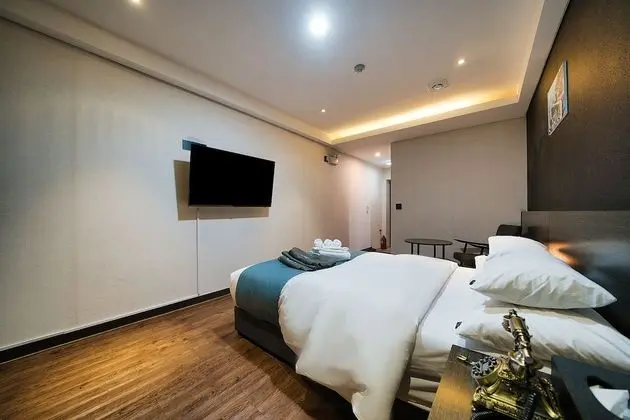 Deluxe Tek Büyük Yataklı Oda, 1 Çift Kişilik Yatak, Şehir Manzaralı