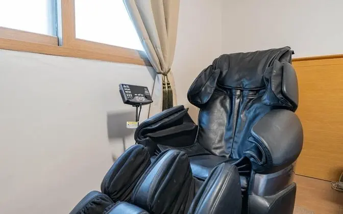 Oda (Massage Chair Room (Massage Room))