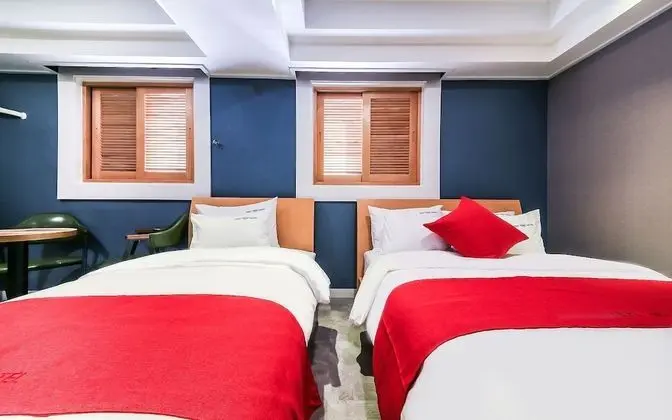 Oda (Deluxe twin room (no hard 2pc / avail)