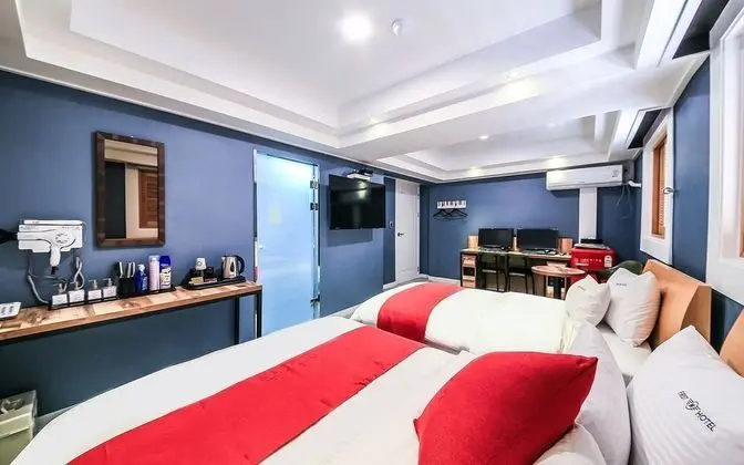 Oda (Deluxe twin room (no hard 2pc / avail)