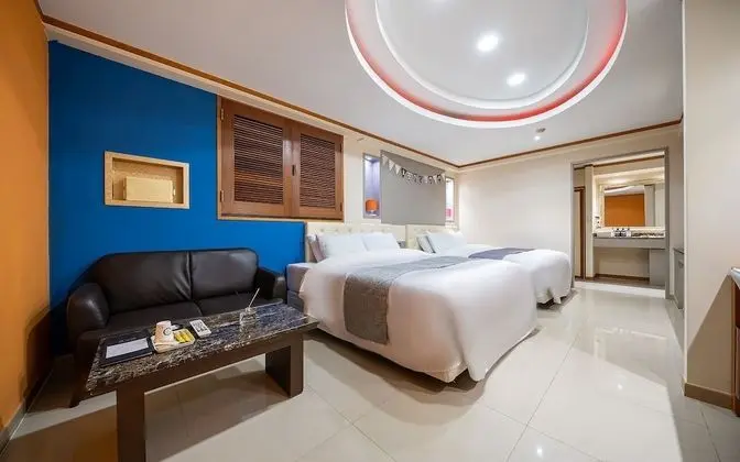 Oda (Twin suite (two double beds))