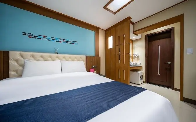 Oda (Whirlpool Special Room (65 TV Whirlpo)