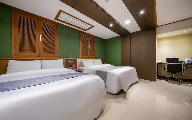 Oda (Whirlpool Twin Special Room (65 TV tw)