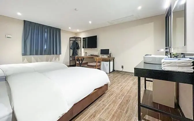 Oda (Deluxe-Twin Room (55" smart TV r)