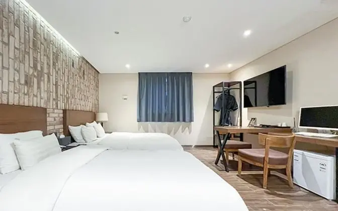 Oda (Deluxe-Twin Room (55" smart TV r)